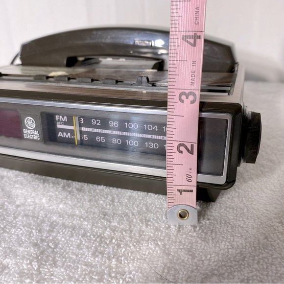 General Electric Combination FM/AM Clock Radio Telephone 7-4710 - Picture 14 of 17